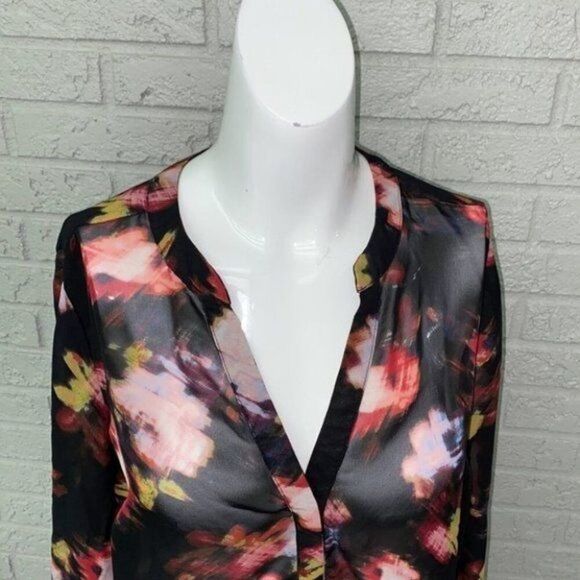 Kut from the Kloth Women Black Floral Long Sleeve Chiffon Blouse Size M - Picture 3 of 9